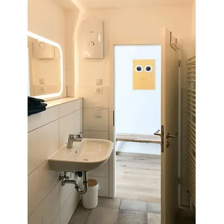 House In Reed 1 - 2